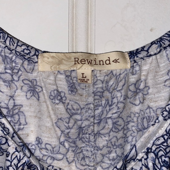 Off the shoulder Shirt - Picture 4 of 4